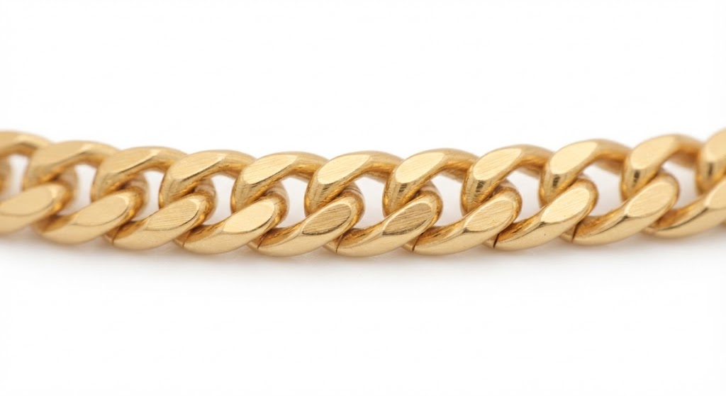 Gold-plated fine Cuban chain 3mm - close-up detail
