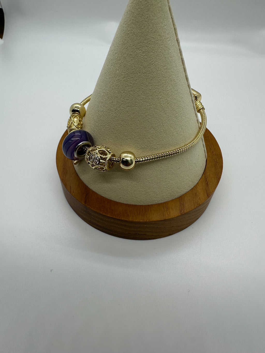 Elegant Gold-Plated Charm Bracelet with Purple Crystal Bead ⭐