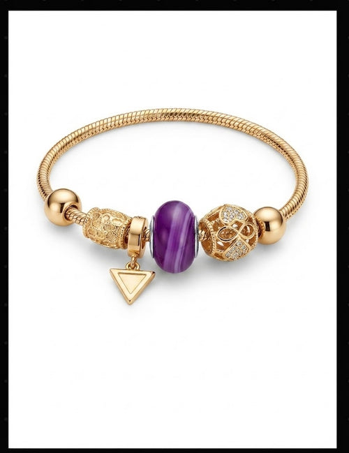 Gold-plated bracelet with purple Murano-style crystal bead - detail