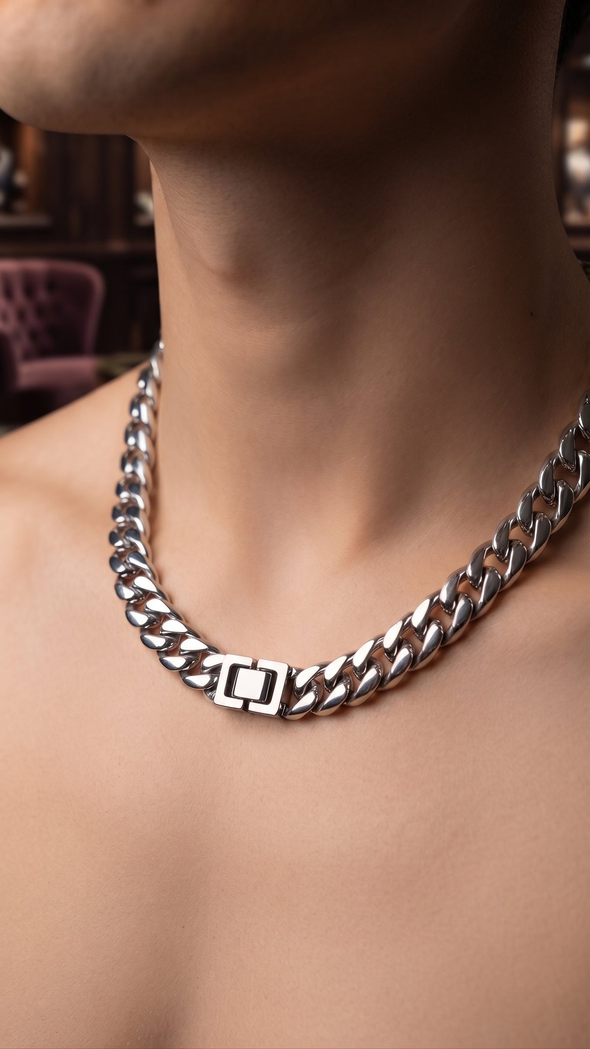 Silver stainless steel Cuban chain 8mm - front view